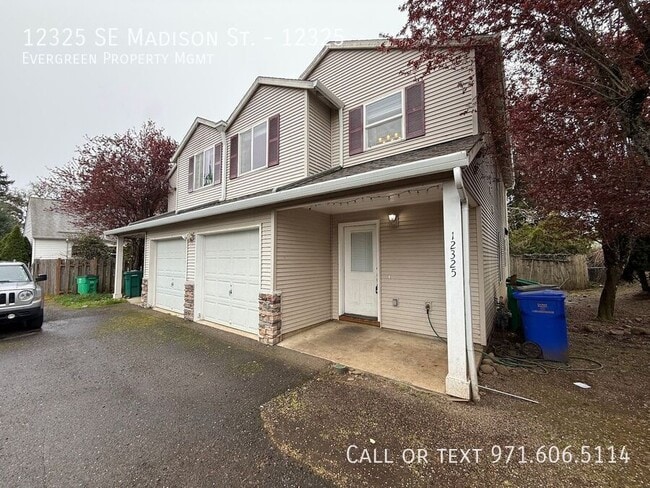 Photo - 12325 SE Madison St Unit 12325