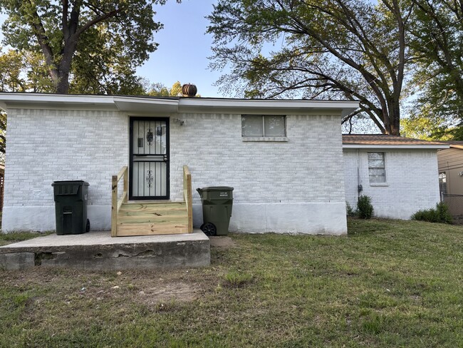 Photo - 2283 Cassie Ave