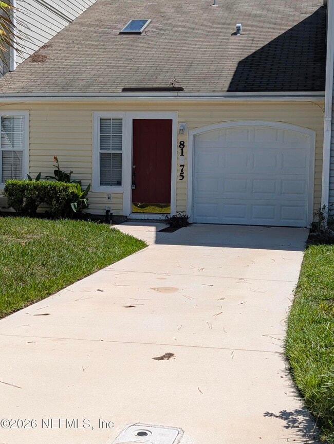 Building Photo - 8175 Dunbarton Ct