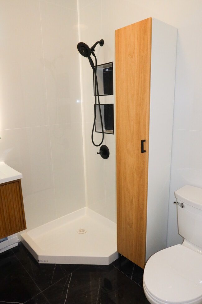 Photo - 116 Van Riper Ave Unit Apt 3