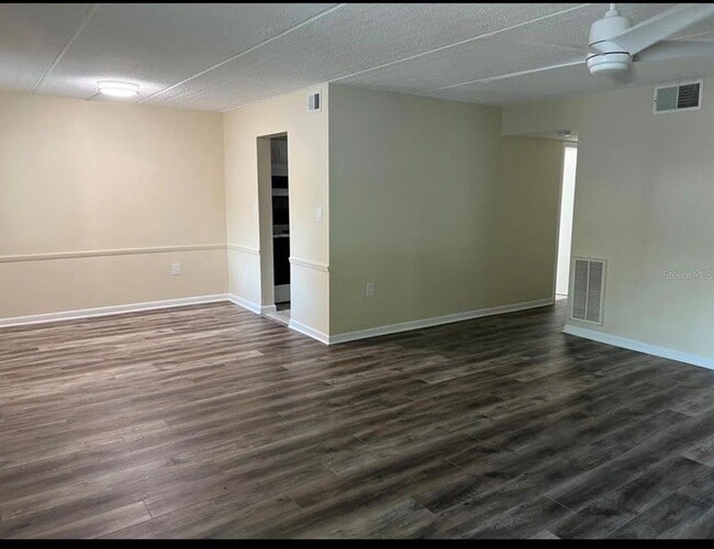 Photo - 2319 W Bristol Ave Unidad 103