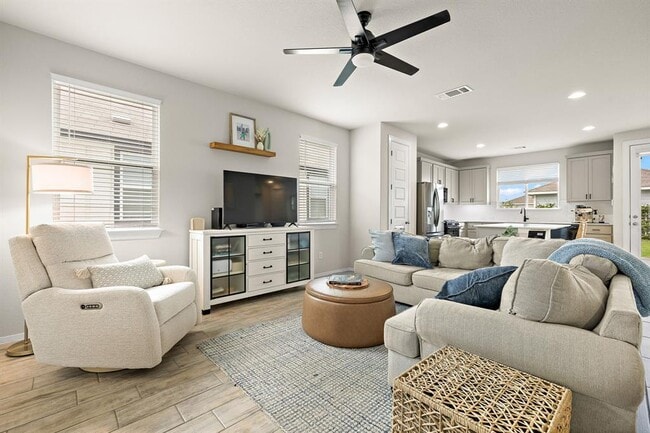 Photo - 109 Fabion St