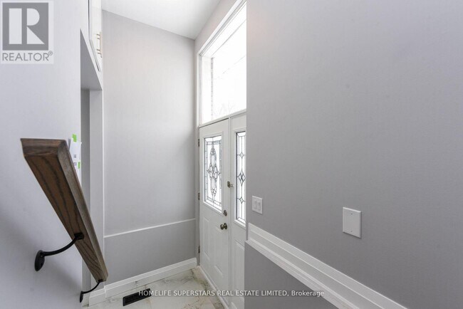 Photo - 47 Jade Crescent