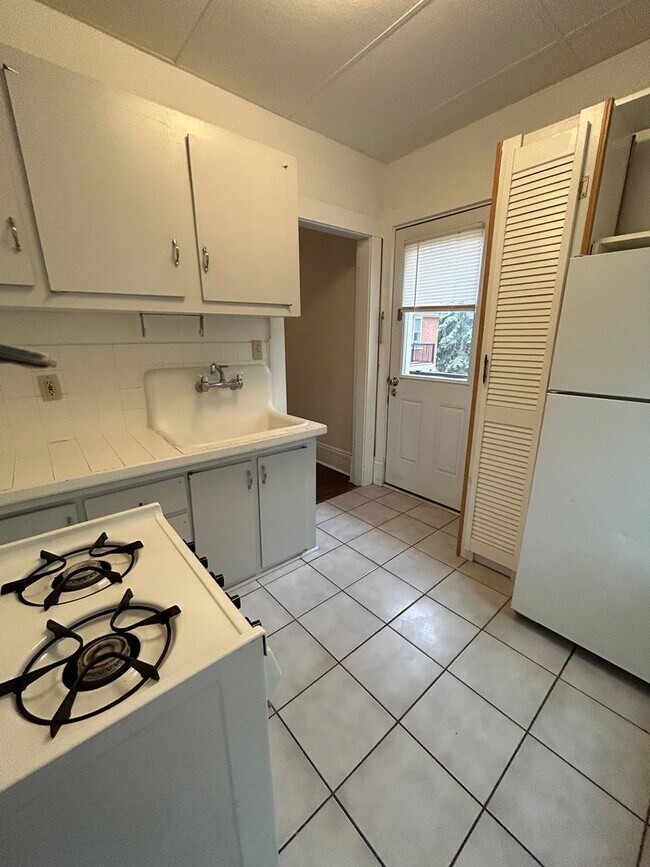 Photo - One Bedroom Apartment on the Northside Unit 9