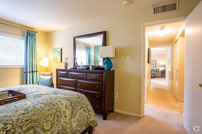 Windsor- 2BR, 1BA