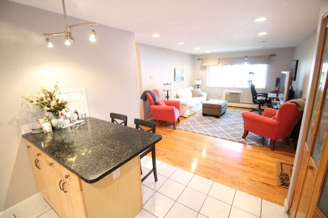 Photo - 2 BED WITH PARKING AND LAUNDRY IN UNIT ON THE ALLSTON/BRIGHTON/BROOKLINE LINE