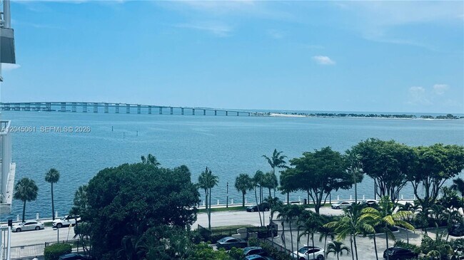 Photo - 1440 Brickell Bay Dr Unit 810