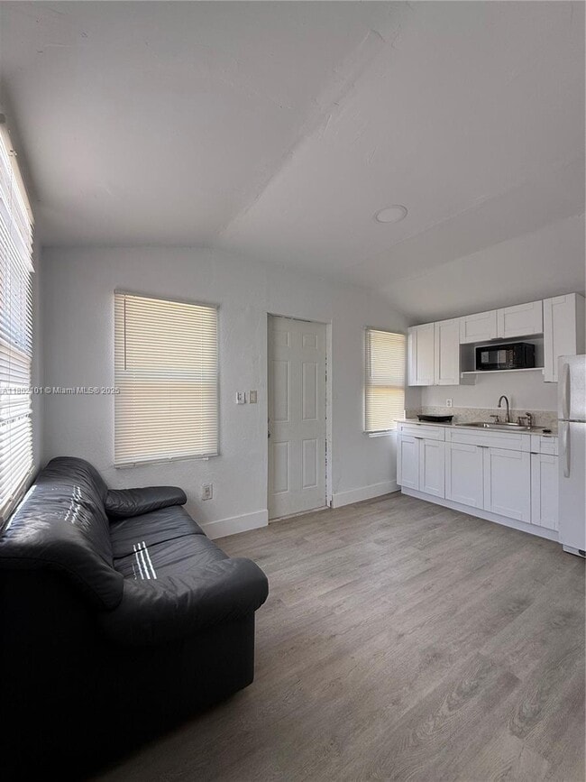 Building Photo - 2460 NW 61st St Unit A Rental