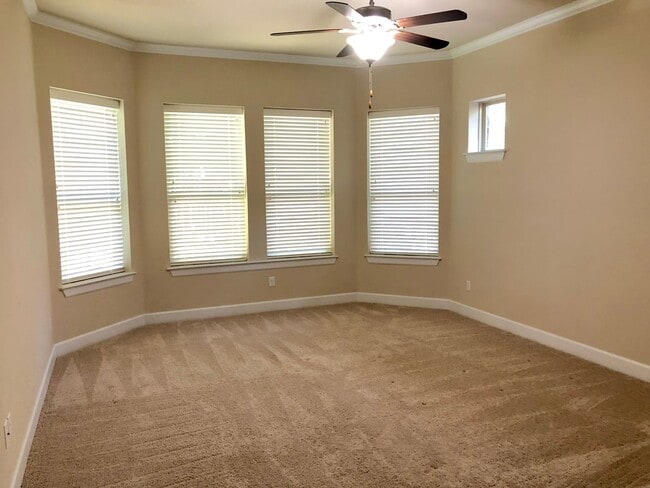 Photo - Upscale 3 Bedroom 2 Bath with Lots of Space!