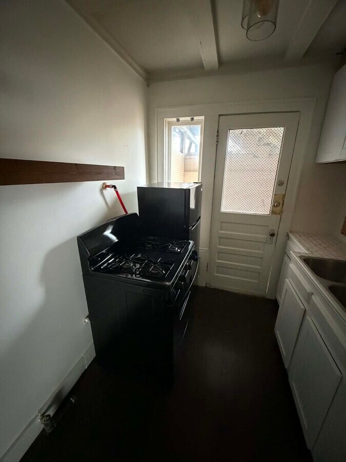 Photo - 1302 W Bell St Unit 1