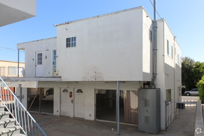 Photo - 1543 Stanford St