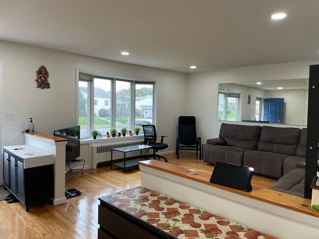 Photo - 66 Kensington Ave