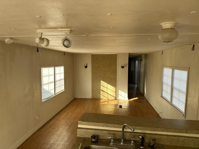 Photo - 146 Wren Rd