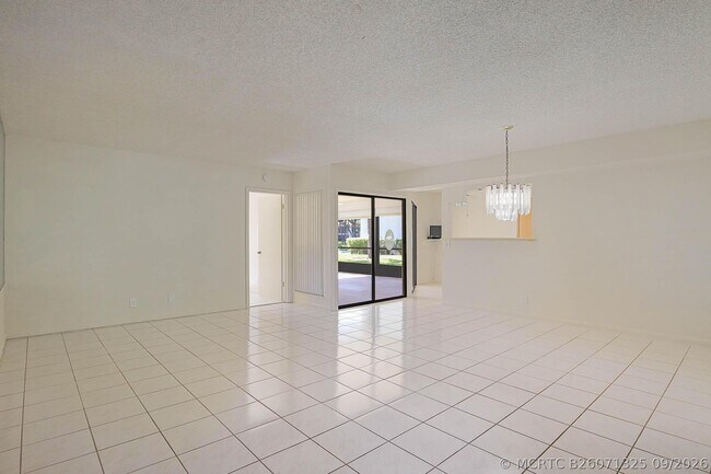 Photo - 3367 Perimeter Dr