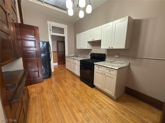 Photo - 153 S Main St Unit 5