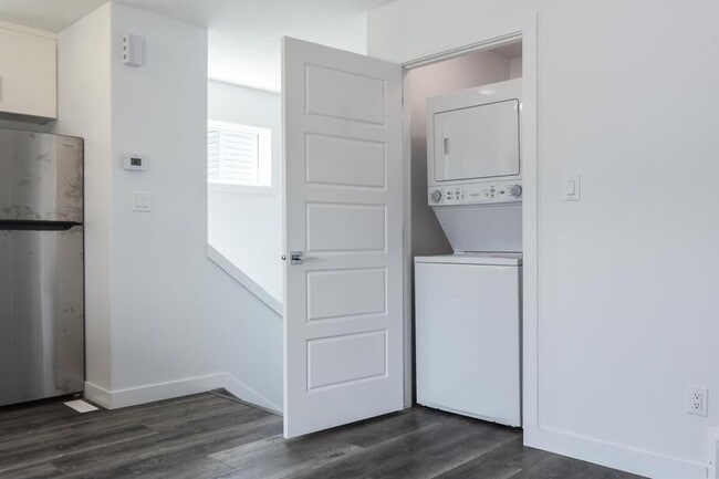 Photo - 6548-65175 175 Ave NW