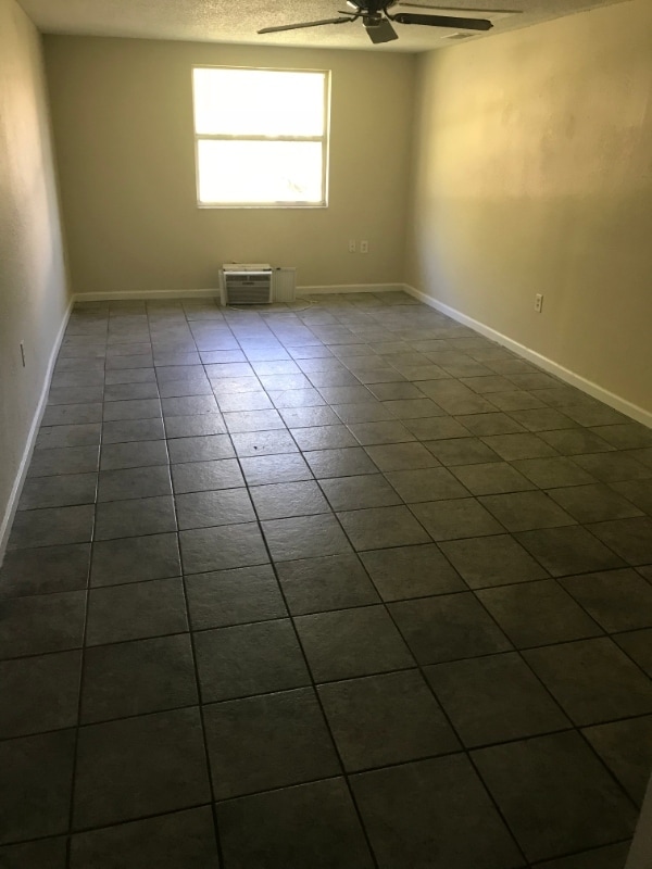 Photo - 5718 Quist Dr