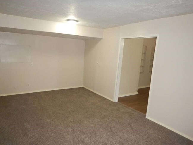 Photo - 5939 Belarbor St