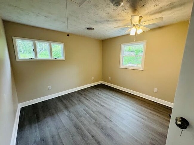 Photo - 363 Mansion Ave Unit 363A