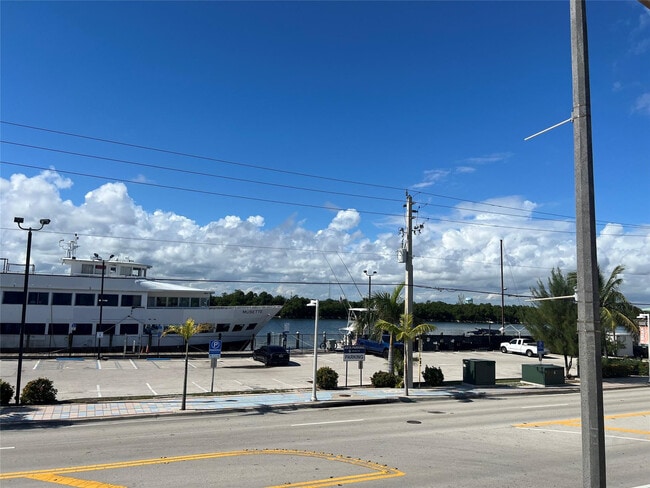 Photo - 1315 N Ocean Dr Unit 205