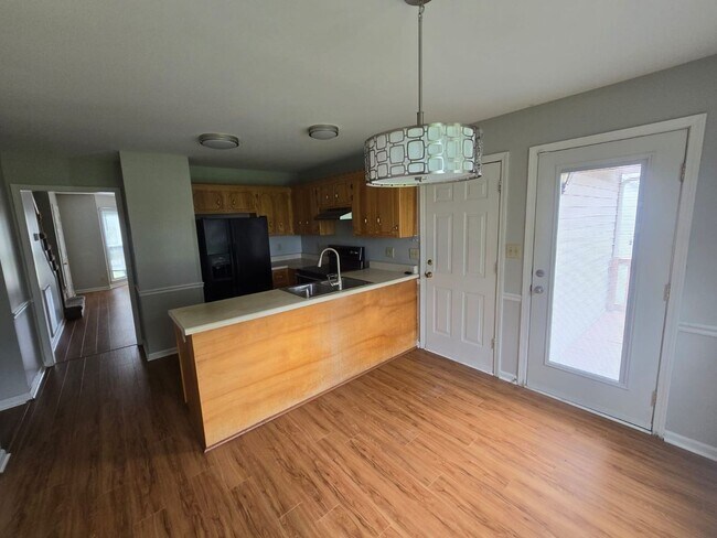 Photo - 1225 Cobblestone Ln