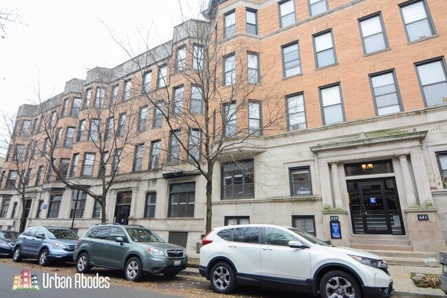 Building Photo - 636 W Oak St Unit A02C