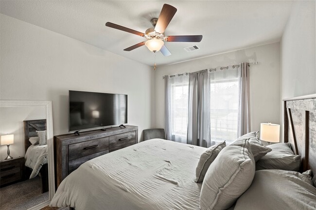 Photo - 3306 Old Ironwood Dr