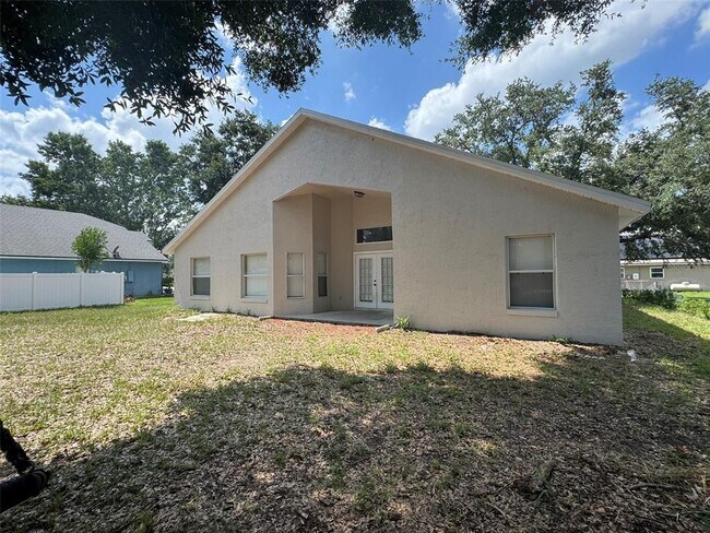 Photo - 2347 Blake Way