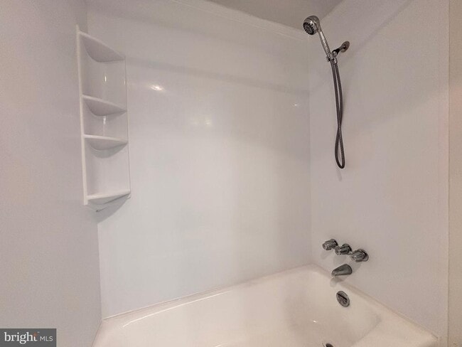 Photo - 5340 Holmes Run Pkwy Unit 1003