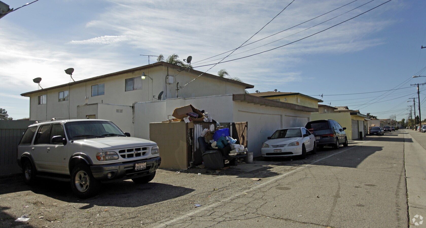 Photo - 4752 Canoga St