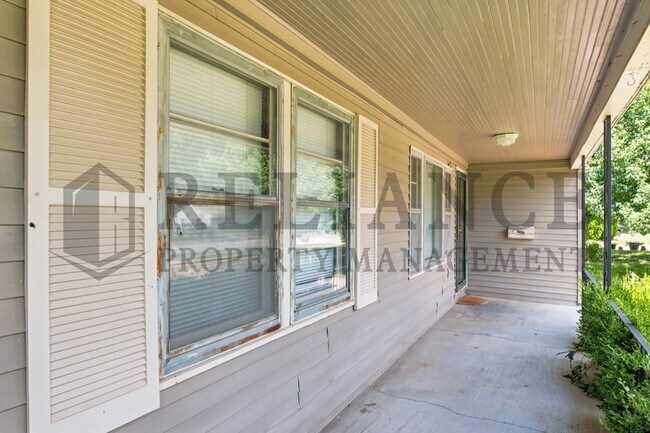 Photo - 2917 S Walnut St