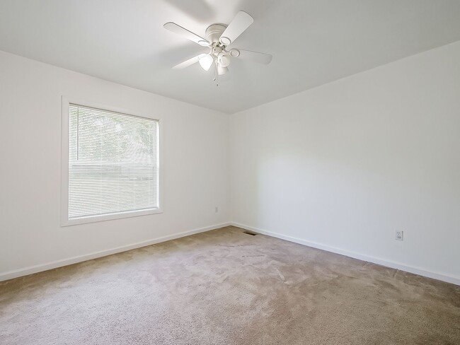 Photo - 49 Oakhill St
