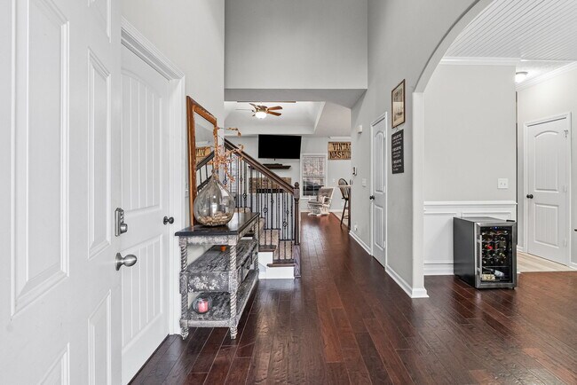 Photo - 632 Hidden Valley Dr