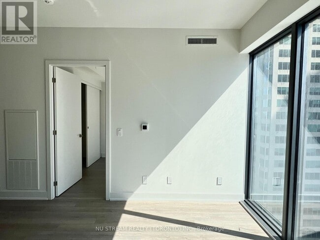 Photo - 8 Cumberland St Unité 2505