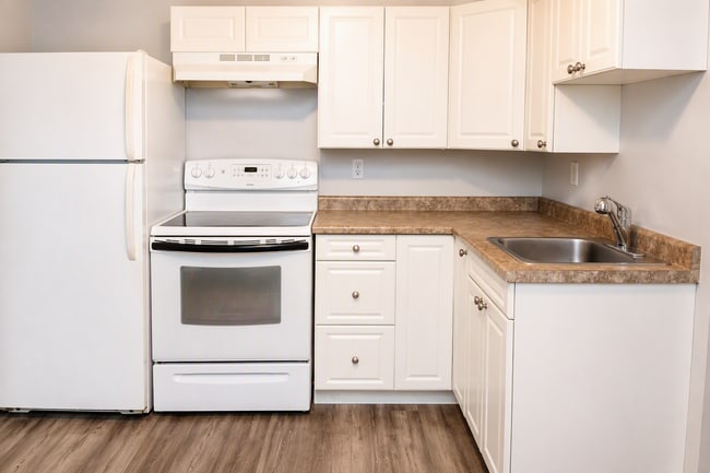 Photo - 816 Battell Ct