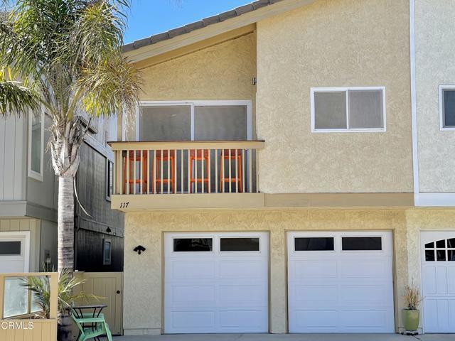 117 La Brea St