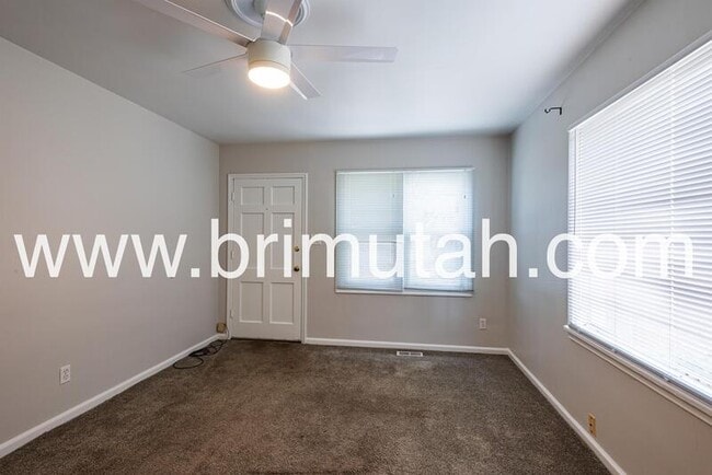 Photo - 2364 E Redondo Ave