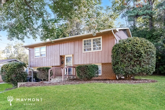 Photo - 1351 W Sedgefield Dr