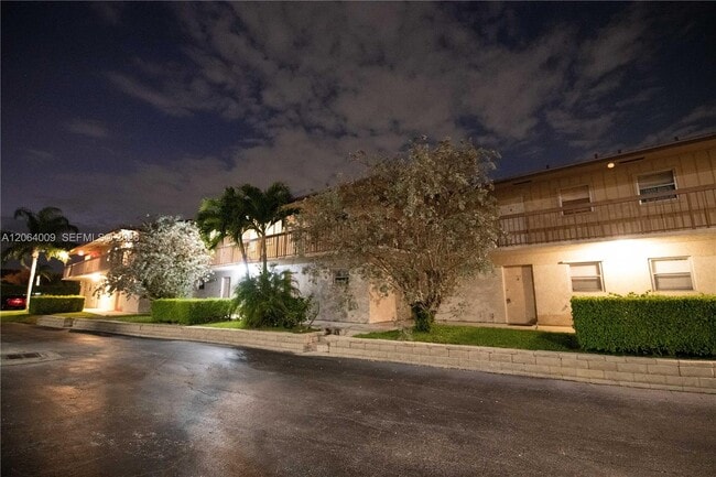 Photo - 2755 W Atlantic Ave Unit 105A