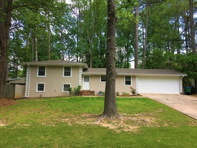 Building Photo - 1584 Greenwood Dr NW