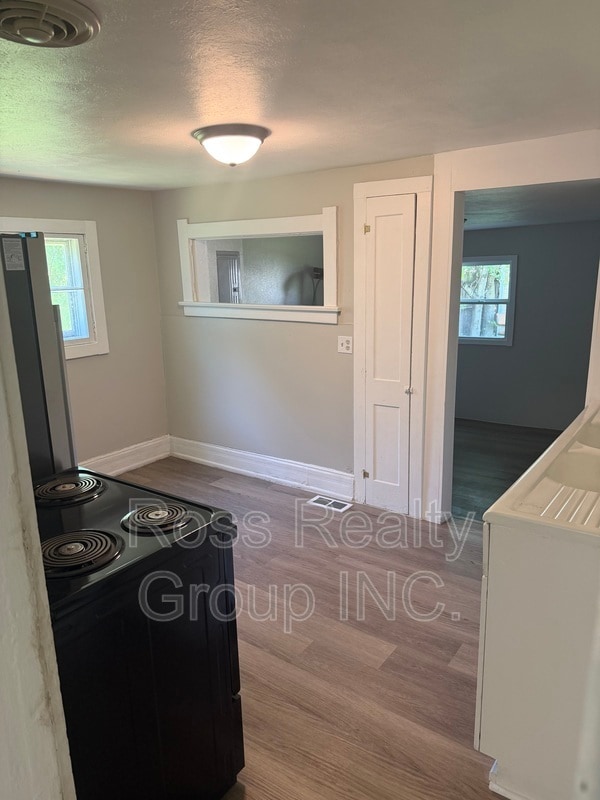 Photo - 1418 Colburn St