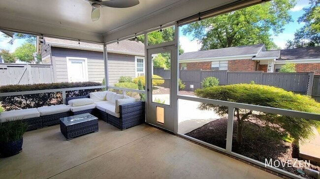 Photo - 210 Pinckney St