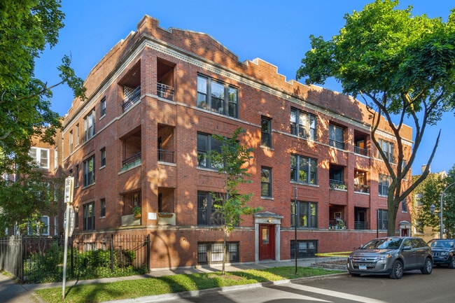 Building Photo - 7461 N Seeley Ave Unit 3 Rental
