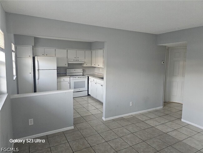 Photo - 2708 Broadway