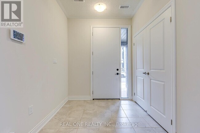 Photo - 1281 Anthonia Trail