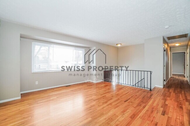 Photo - 2928 Landon Dr