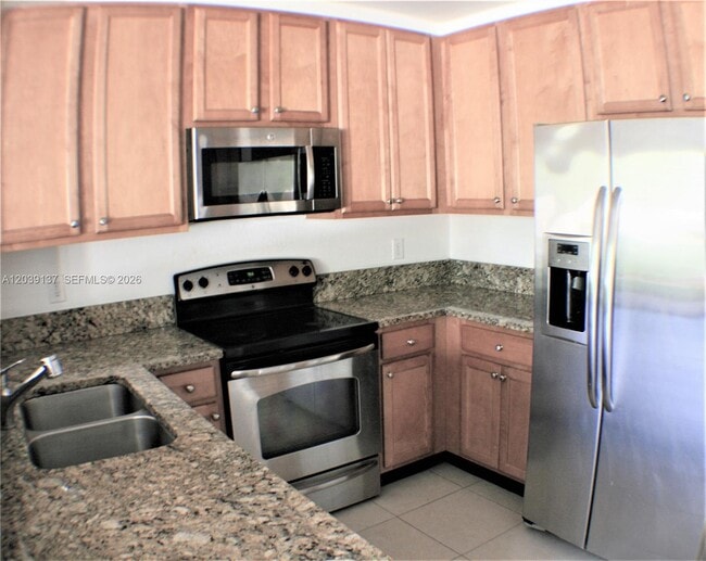 Photo - 202 Las Brisas Cir