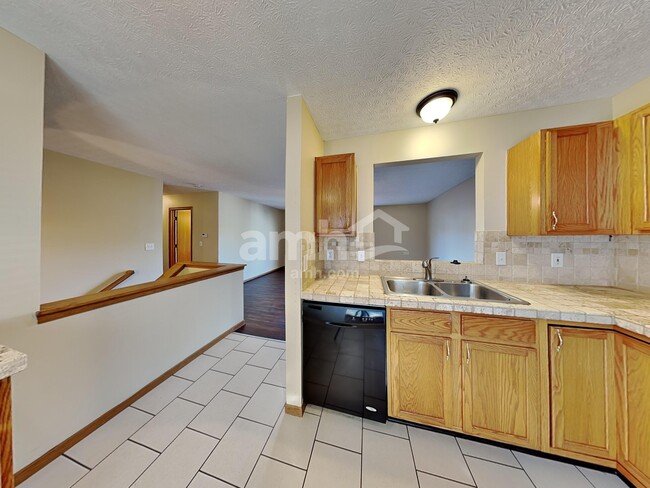 Photo - 2275 Chadsterz Dr