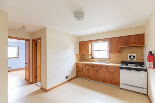Photo - 74 Wyckoff St Unit Apt 3