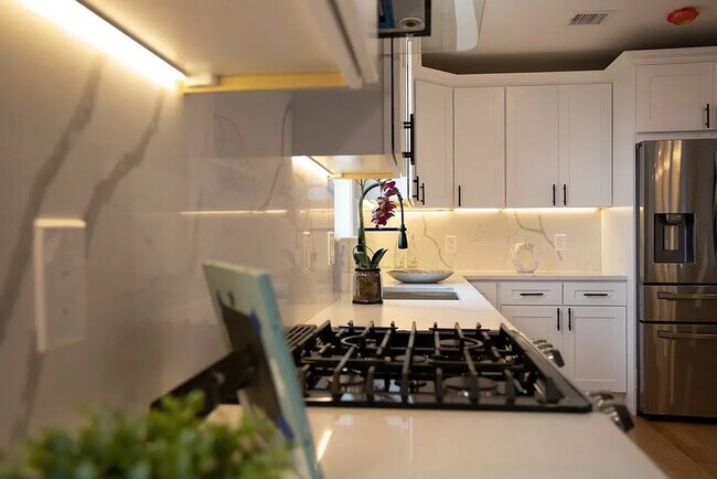 Photo - 170 Bradford St Unidad 2